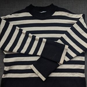 Zara Women's Black and Cream Striped Sweater